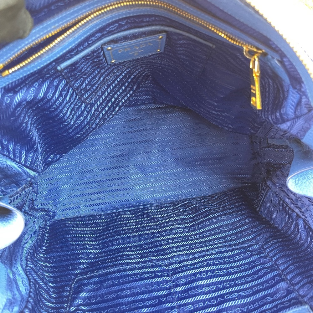 Prada blue leather Saffiano Lux Satchel Handbag - Picture 15 of 16